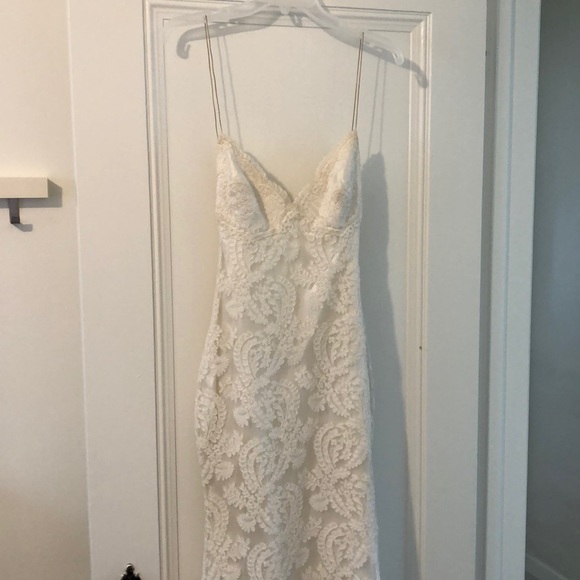 Wedding dress - Picture 1 of 1